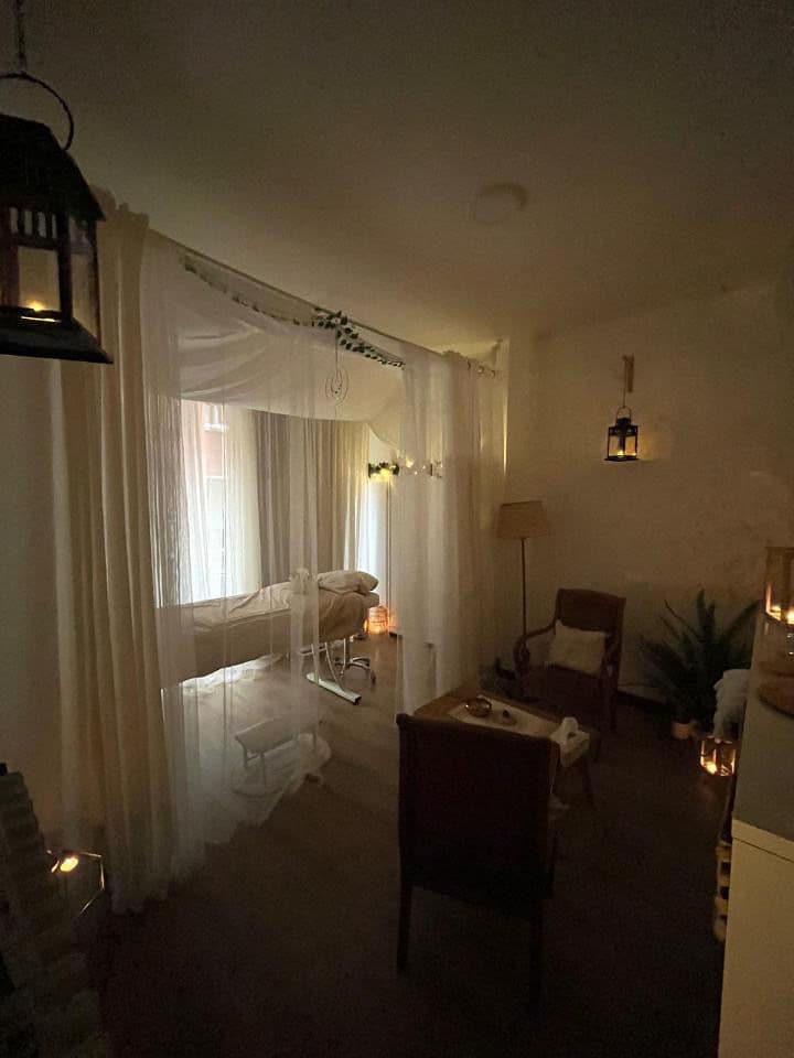 Claire Gaillard | Facialiste & Reflexologue, Soins holistiques à Toulouse